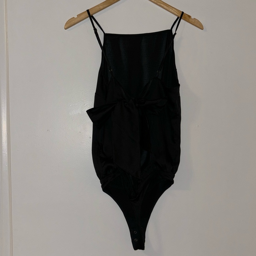 Open back Abercrombie tank